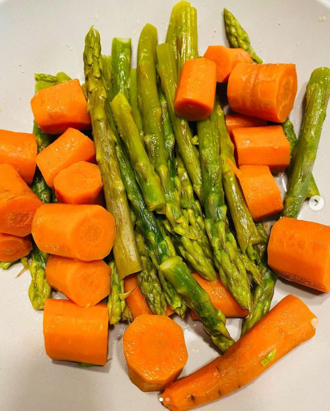 Fresh Steamed veggies with asparagus and carrots