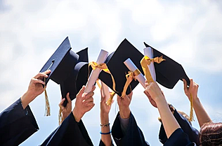Elevate Their Journey: VitaClay, the Perfect Graduation Gift for a Healthier Future!