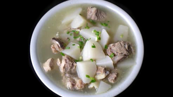 Lung Nourishing Daikon Radish Rib Bone Broth Soup