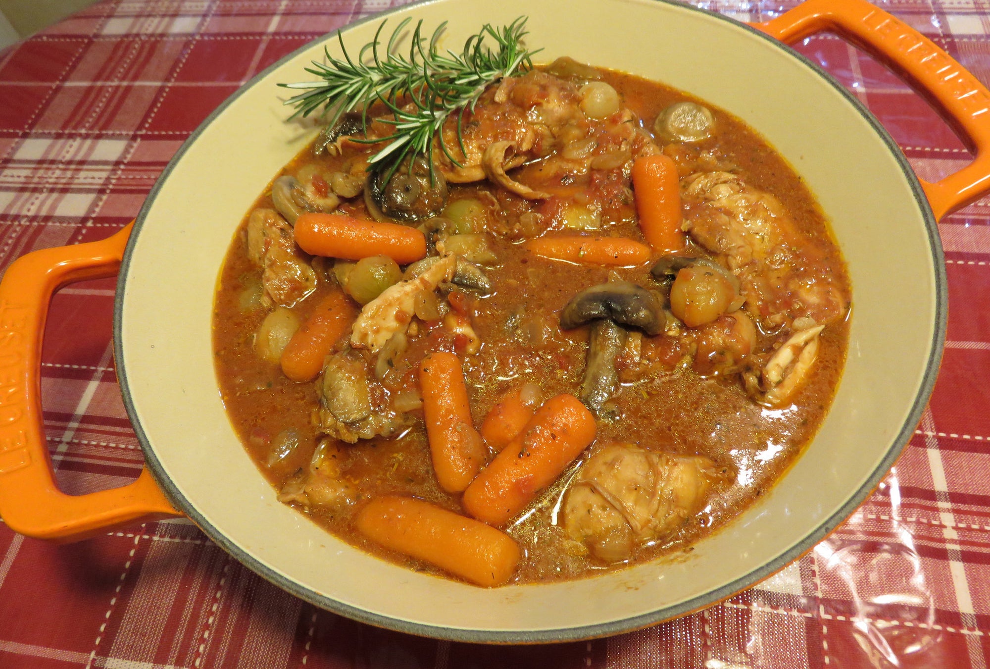 Chicken with Mushrooms, Carrots, and Thyme