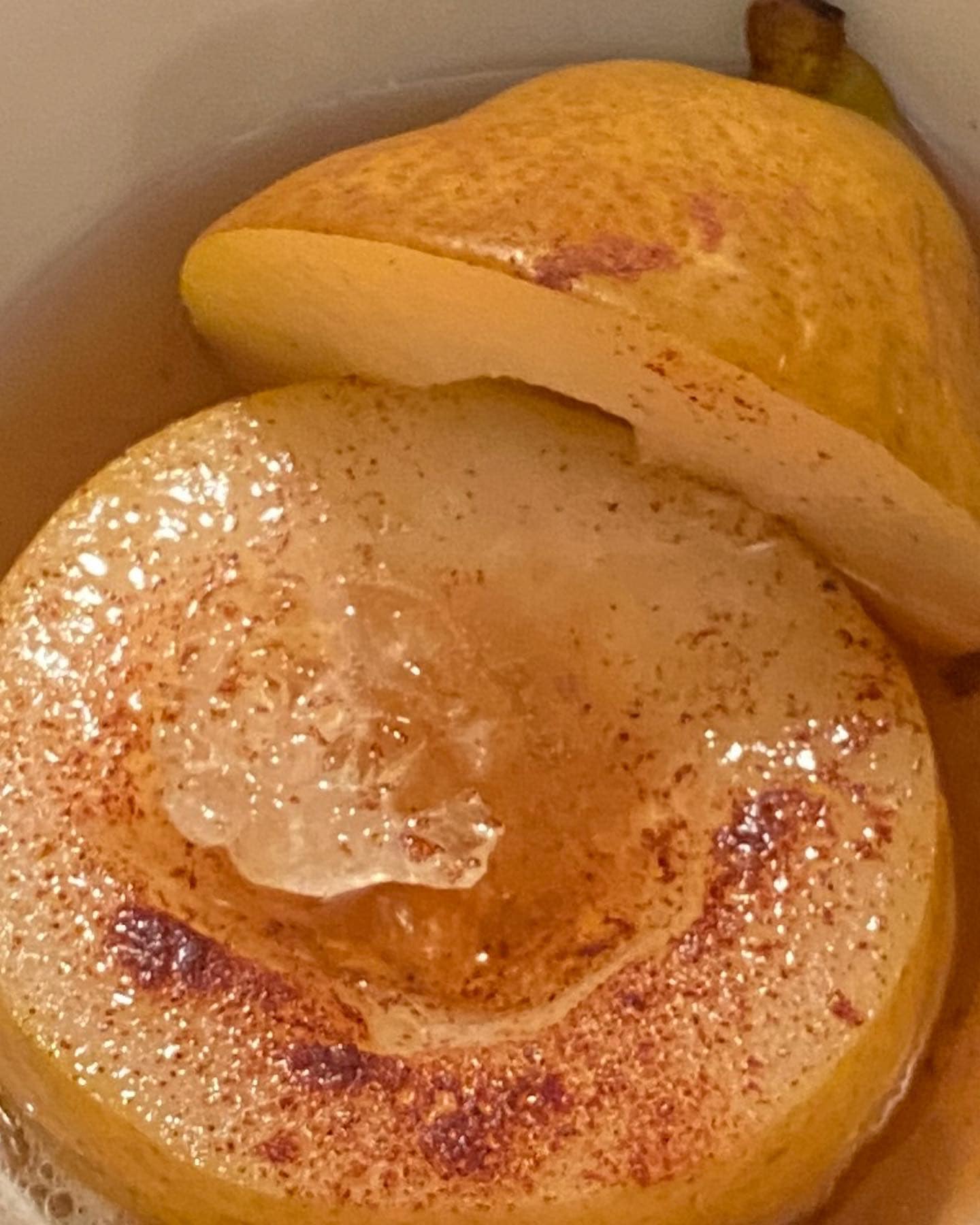 steamed cinnamon pear in rock sugar or honey