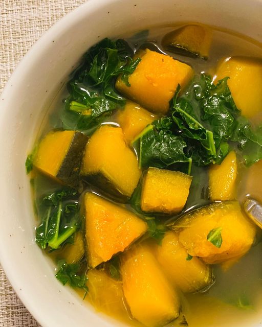 Easy anti-inflammatory kale squash soup