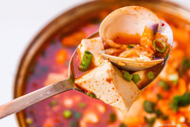 QUICK AND EASY KOREAN SEAFOOD SOFT TOFU STEW RECIPE in 30 minutes