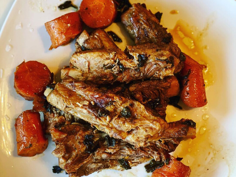 Spare Ribs With Sun-dried Mustard Greens (No BBQ Sauce Needed)