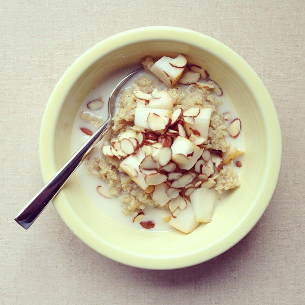 VitaClay Cardamom Quinoa Porridge: Sweet and Healthy Without Added Sugar!