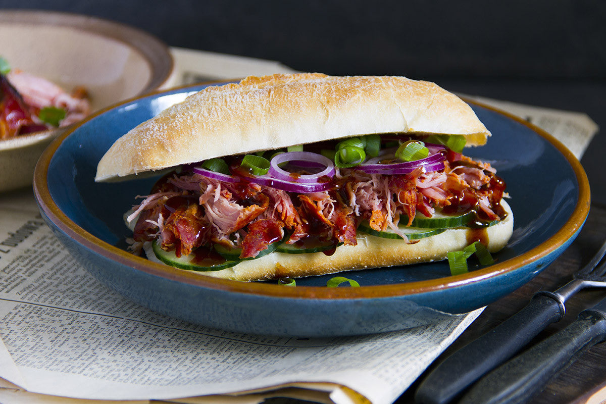 Shredded Barbecue Chicken Sandwiches: Quick and Easy in Clay