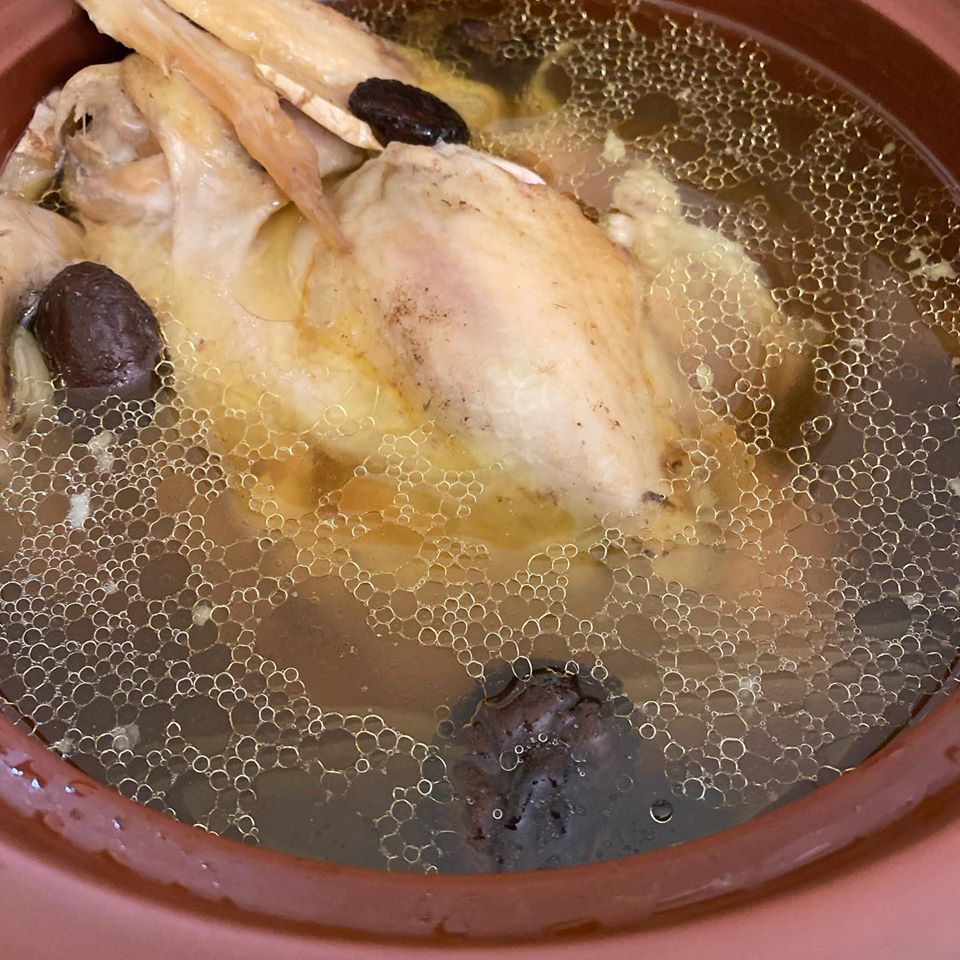 Chicken Bone Broth Made Easy in Vitaclay