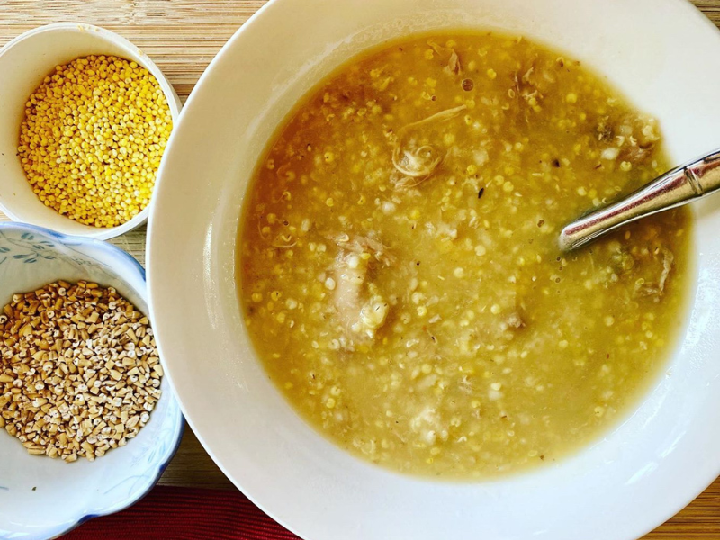 1-Hour Nutrient-Dense Millets Oats and Lentil Soup/Porridge in Clay