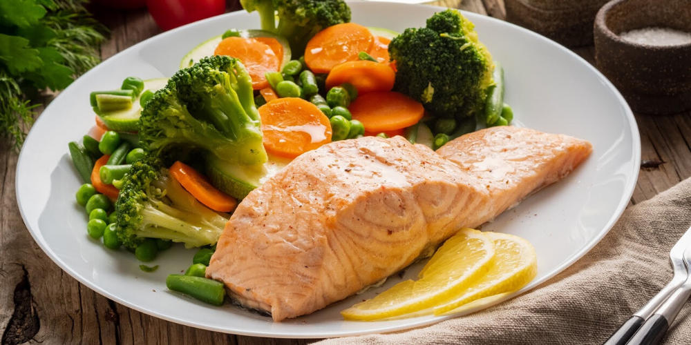 Easy 30-Minute Salmon & Broccoli With Lemon Herb Sauce In Best Slow Co ...