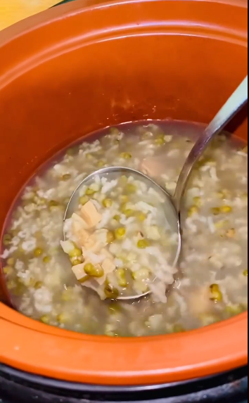 Mung bean porridge soup