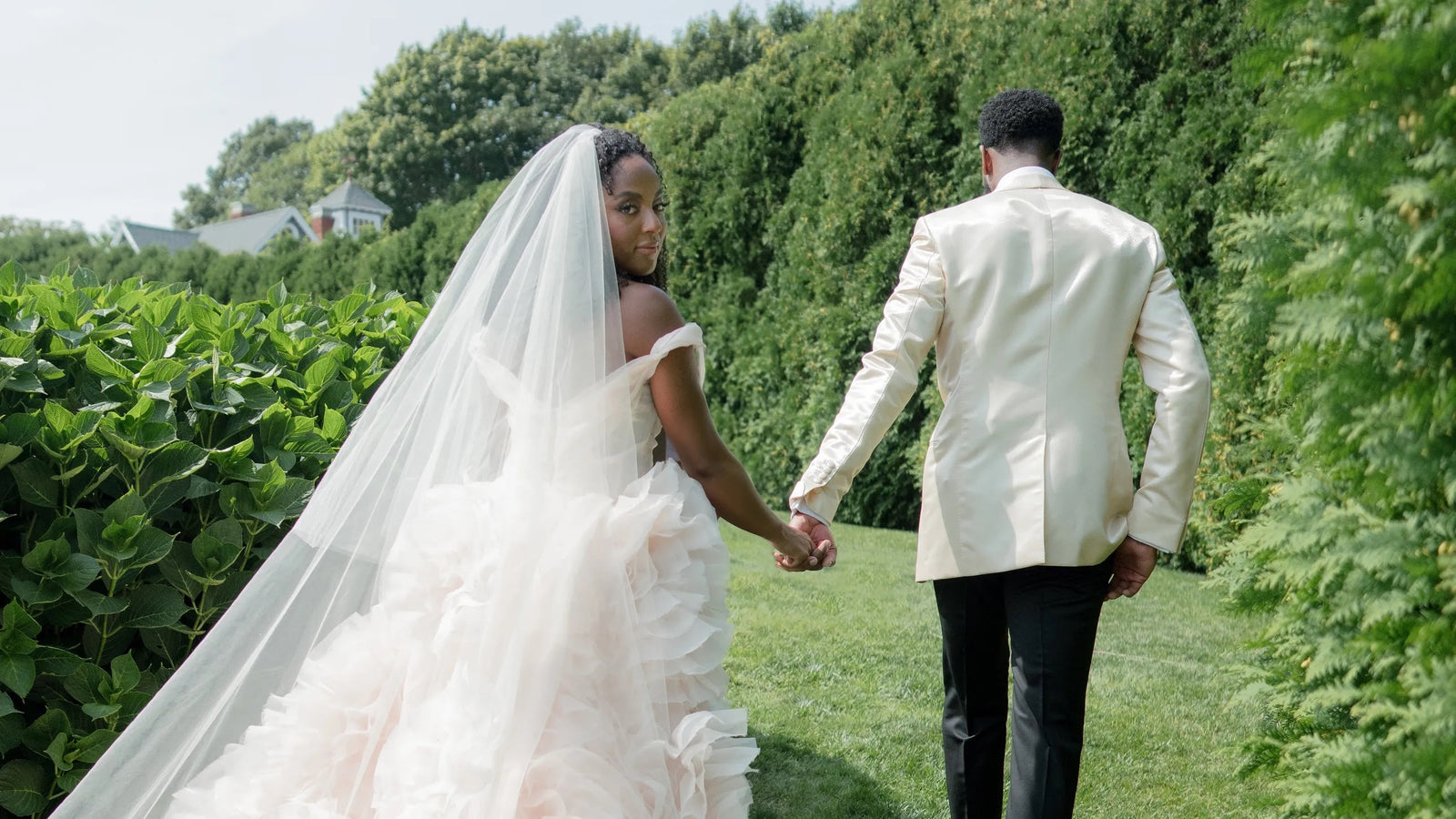 The Perfect Wedding Gift Guide for ANY Couple!