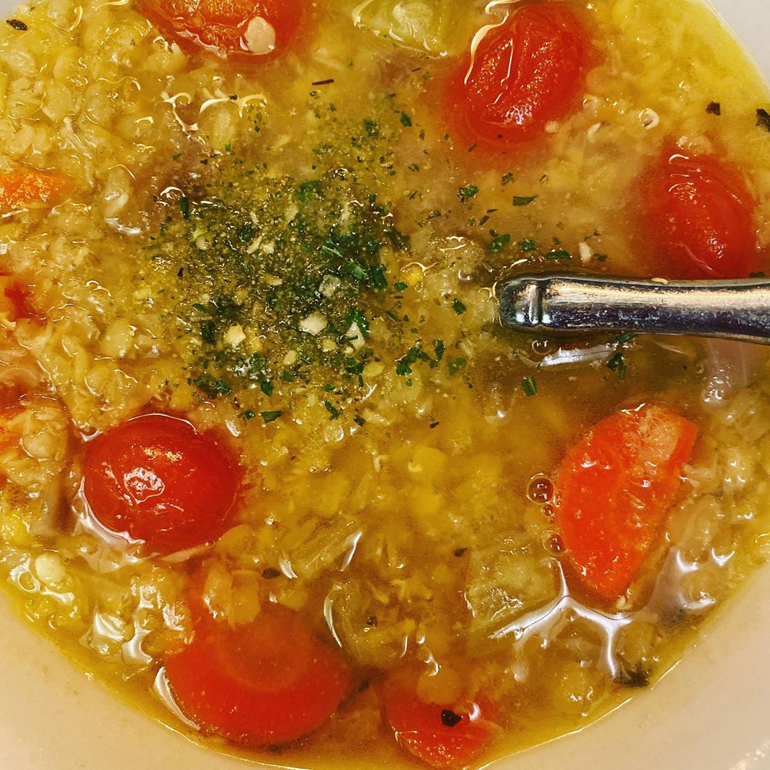 slow cooker lentil soup