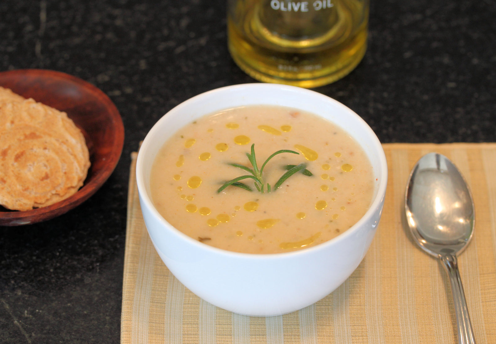 Creamed White Bean Bisque (Vegetarian and Vegan)